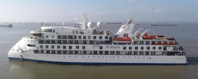 中国首制极地探险邮轮今日起航 中国首制极地探险邮轮今日起航