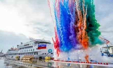 规模空前!中国首制极地探险邮轮命名交付 规模空前!中国首制极地探险邮轮命名交付