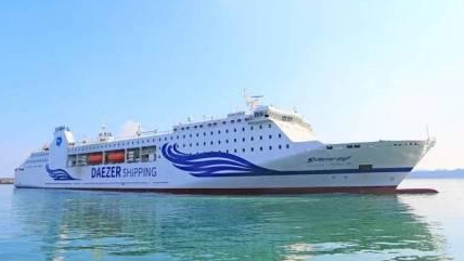 “东方明珠8号”客货滚装船首次试运